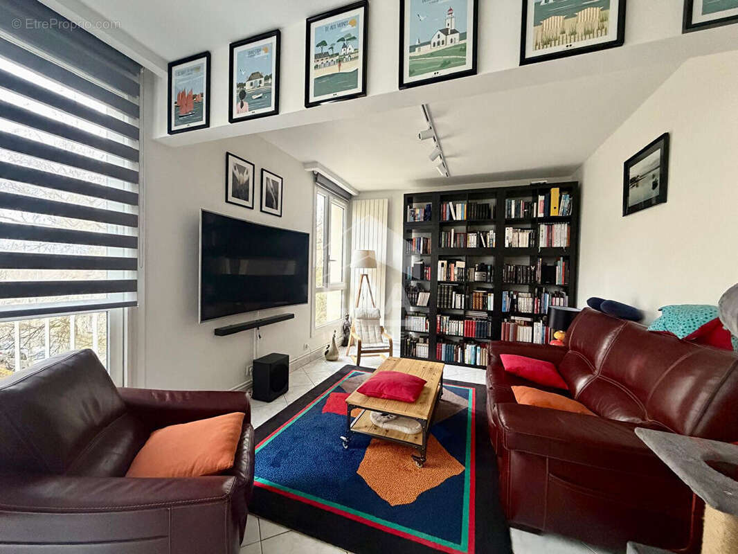 Appartement à COMBS-LA-VILLE