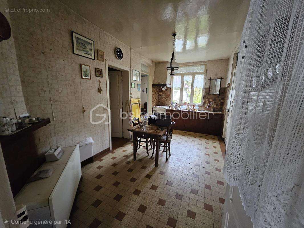 Maison à MAILLY-MAILLET