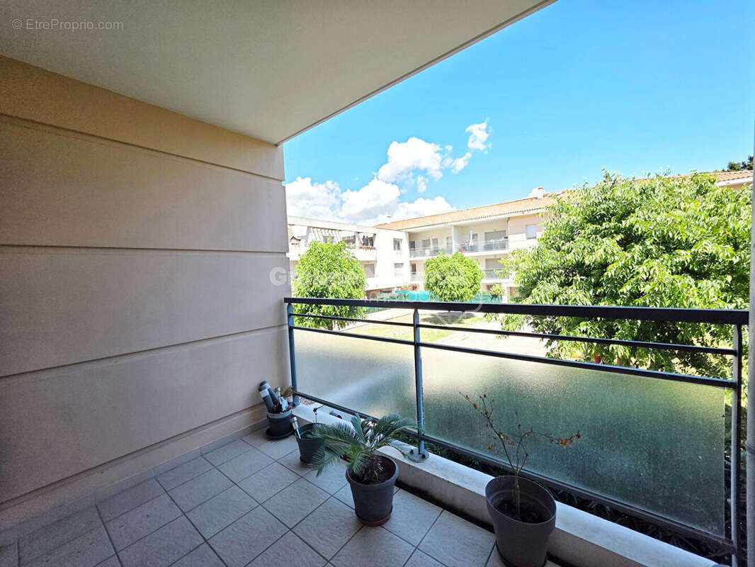 Appartement à SAINT-CHAMAS