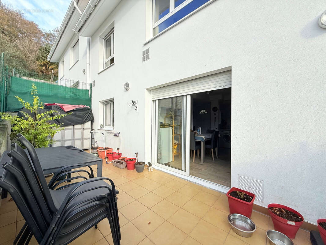 Appartement à URRUGNE