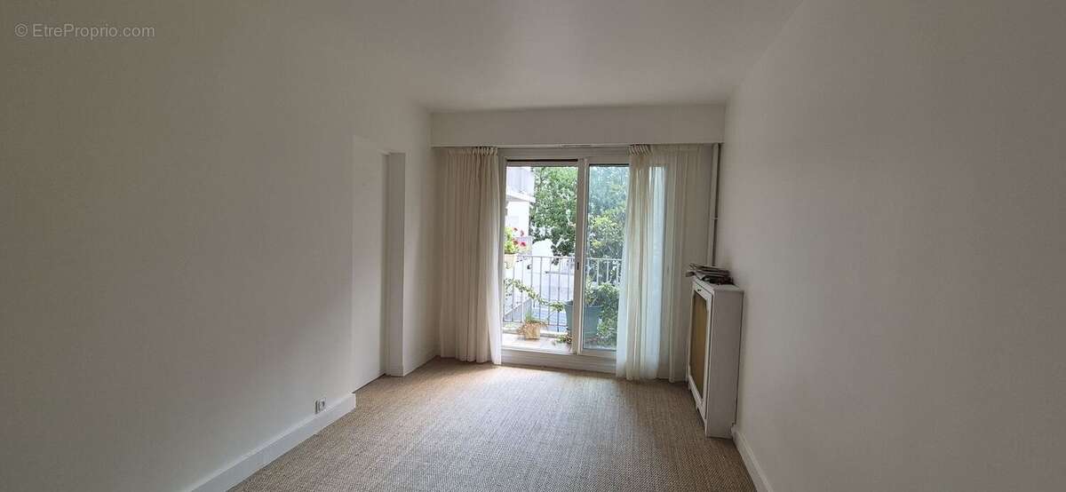 Appartement 65 m² à Paris-15e  - photo 5