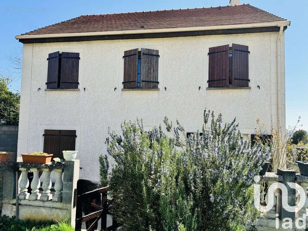 Photo 2 - Maison à MONTEREAU-FAULT-YONNE