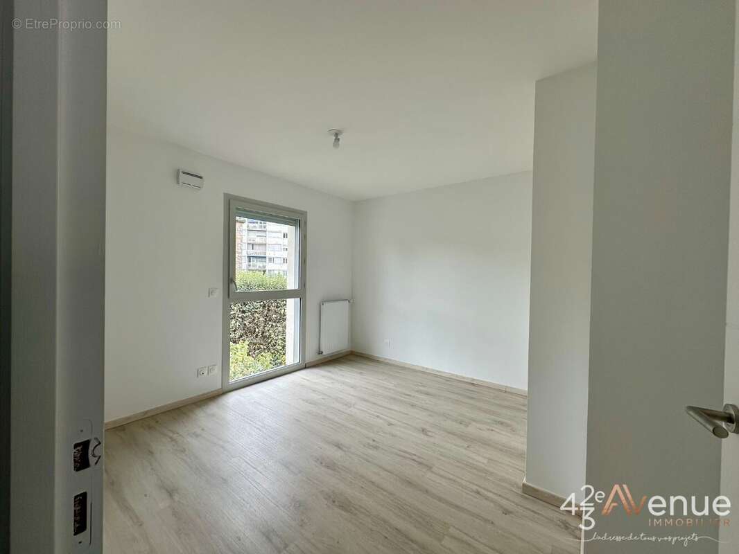 Appartement à SAINT-ETIENNE