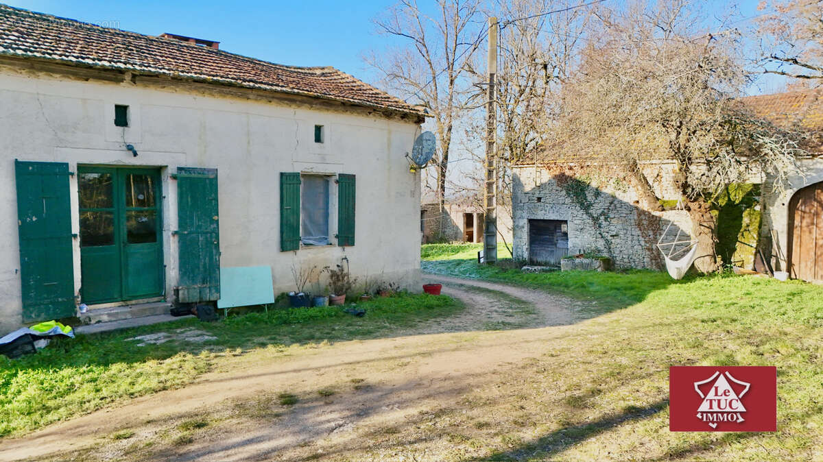Maison à MAUROUX
