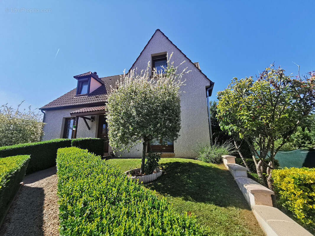 Maison à MONCHY-SAINT-ELOI