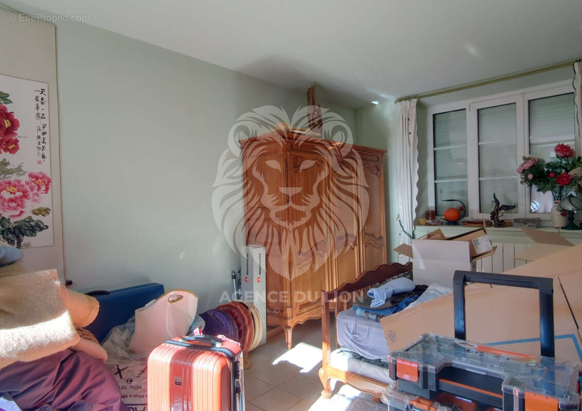 Maison à HERMES