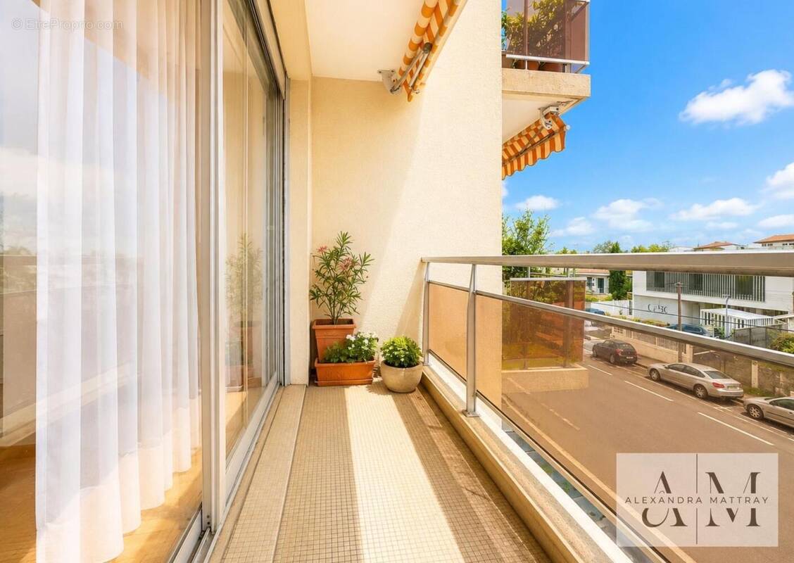 Photo 1 - Appartement à BORDEAUX