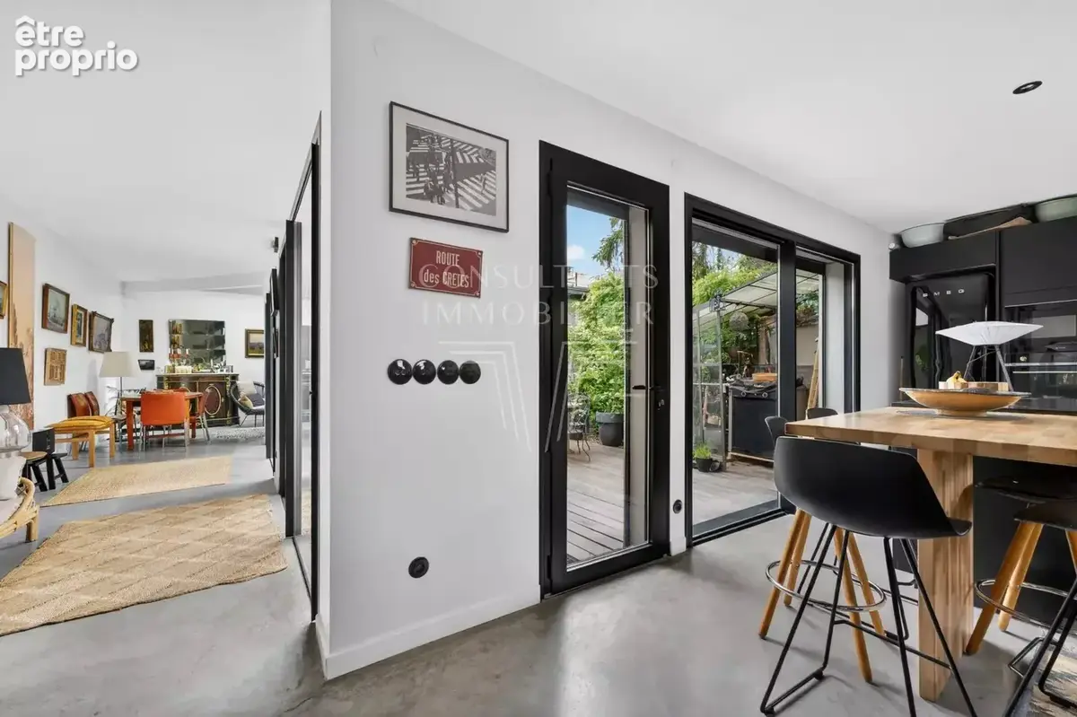 Suresnes . maison/patio 4 chambres - photo 9