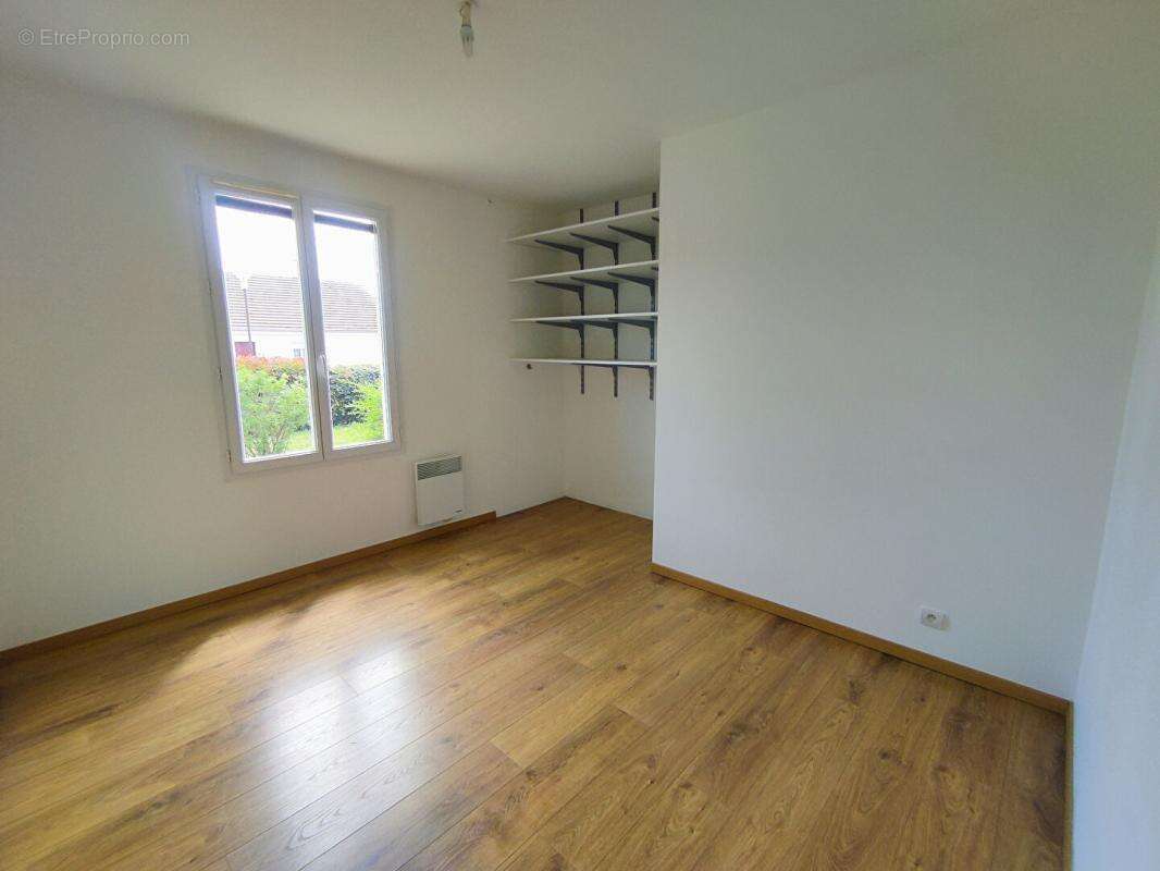 Maison Yzeures Sur Creuse 5 pièces 100 m² - photo 13