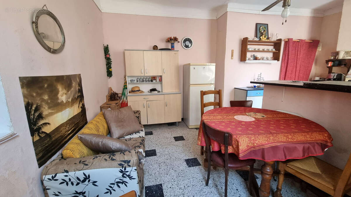 Maison à LEZIGNAN-CORBIERES