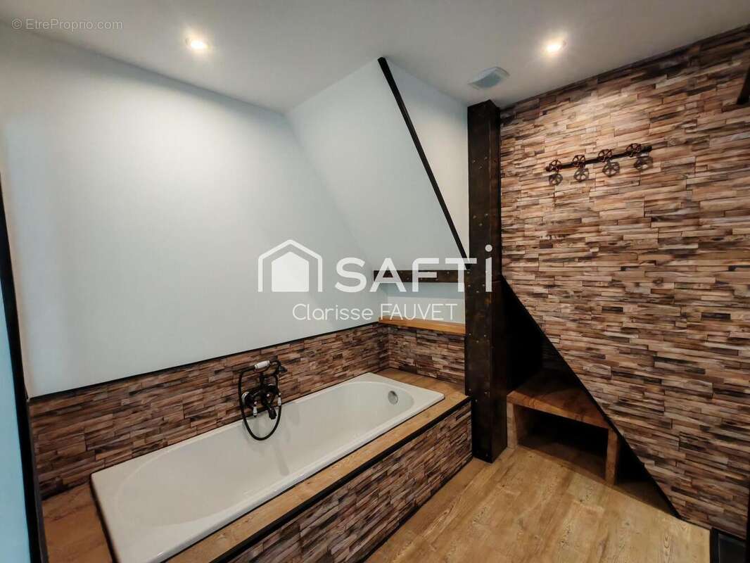 Photo 8 - Maison à SAINT-HILAIRE-BONNEVAL