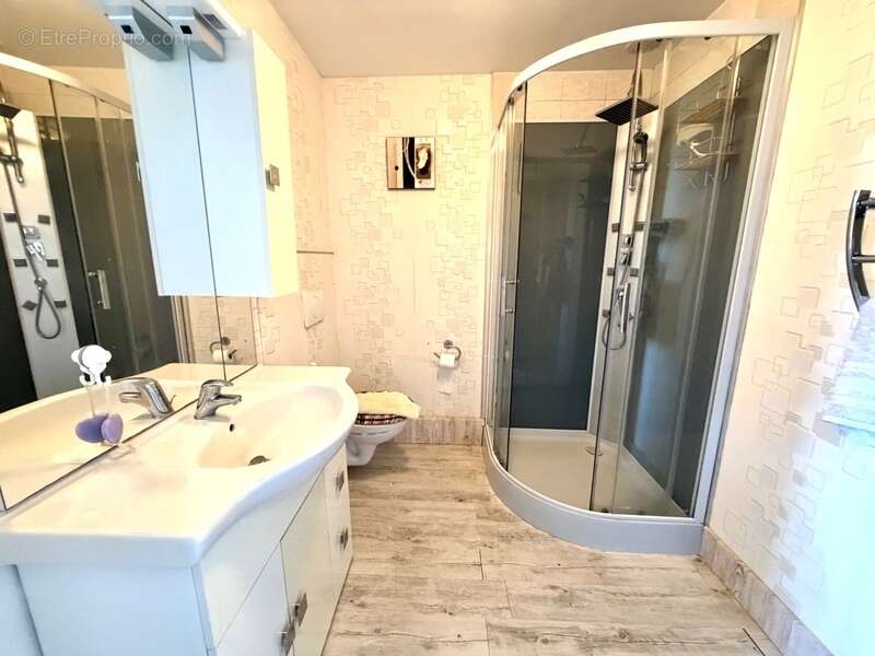  LES OUBEAUX (14230) – Domaine de charme avec chambres d’hôtes, roulotte et plus de 2,2 hectares - photo 25