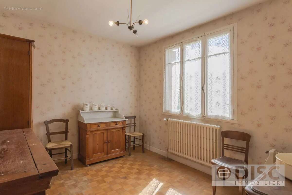 Spacieuse et lumineuse maison de village avec jardin. - photo 11