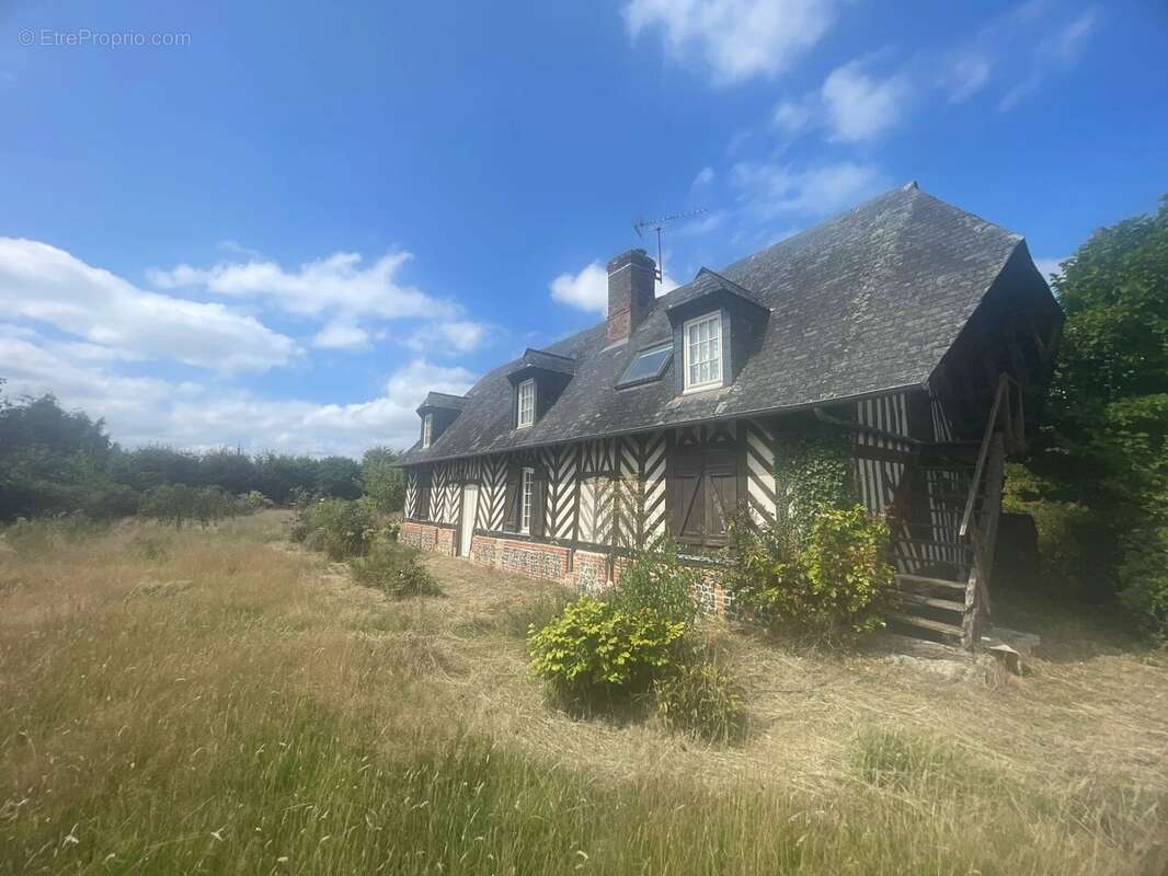 Maison à CORMEILLES