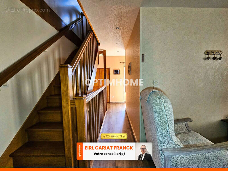 Maison à SAINT-ETIENNE-DE-FURSAC