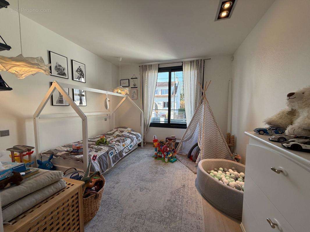 Maison à ORMESSON-SUR-MARNE