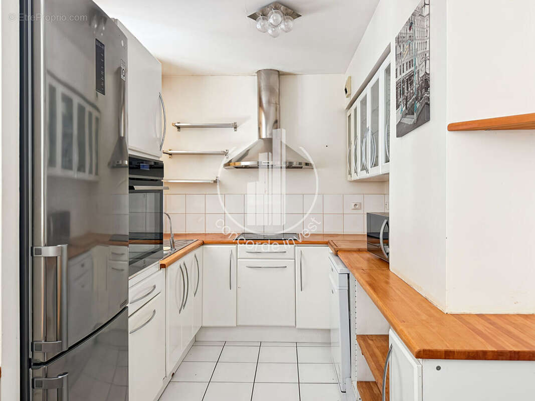 Appartement à COURBEVOIE