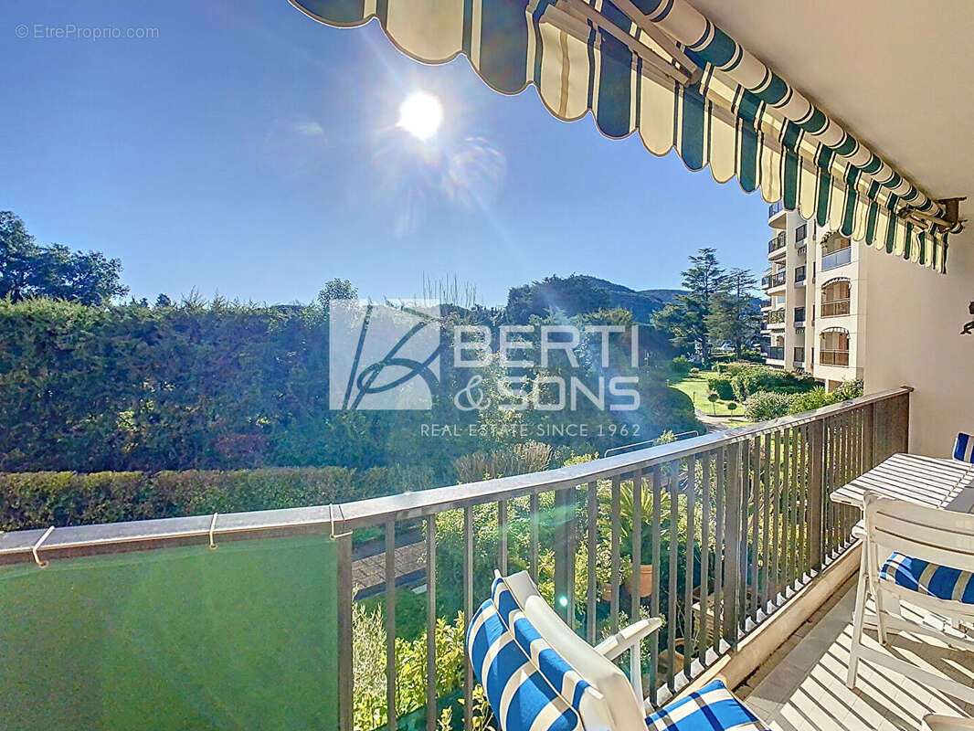 Appartement à MANDELIEU-LA-NAPOULE