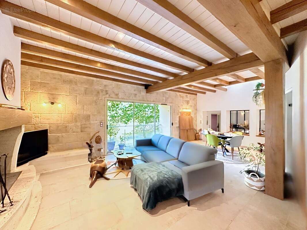 Maison 260 m² à Virazeil  - photo 8