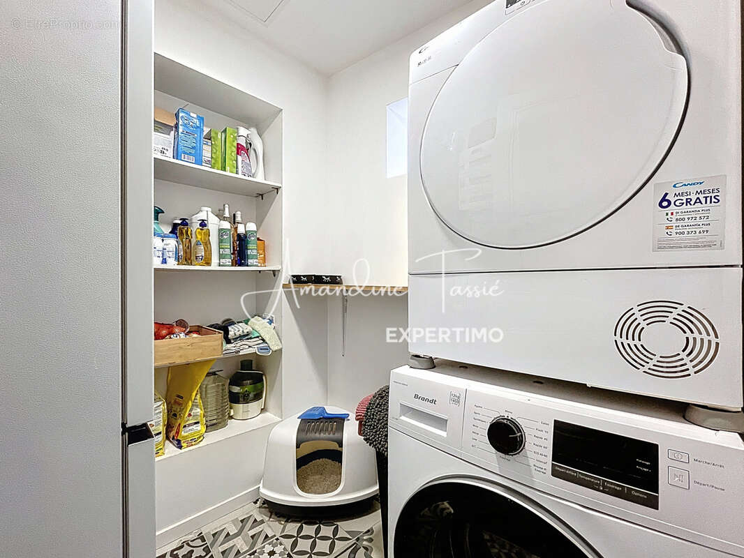 Appartement à COMPEYRE