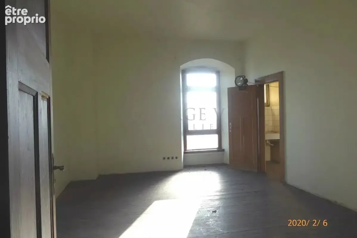 Chateau historique en nid d'aigle - photo 17