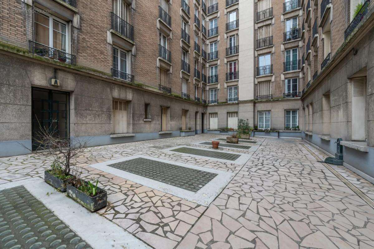 Appartement à COLOMBES