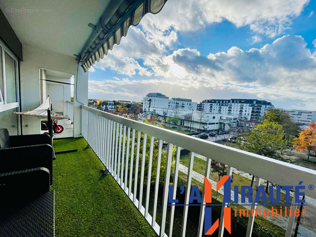 Appartement à SARTROUVILLE