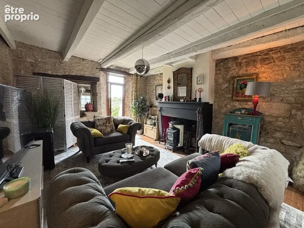 PRIX BAISSE -  Maison de village en pierre authentique à deux pas du centre de Nanteuil-en-Vallée - photo 11