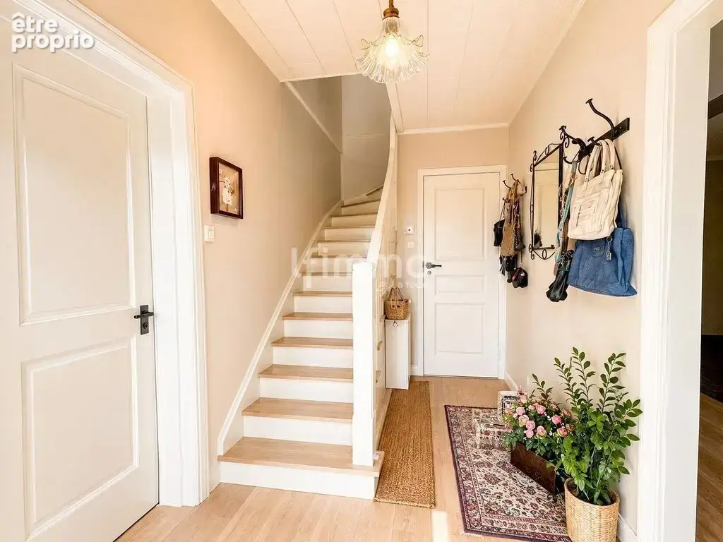 maison mitoyenne 4 pièces sur 8 ares de terrain - photo 8