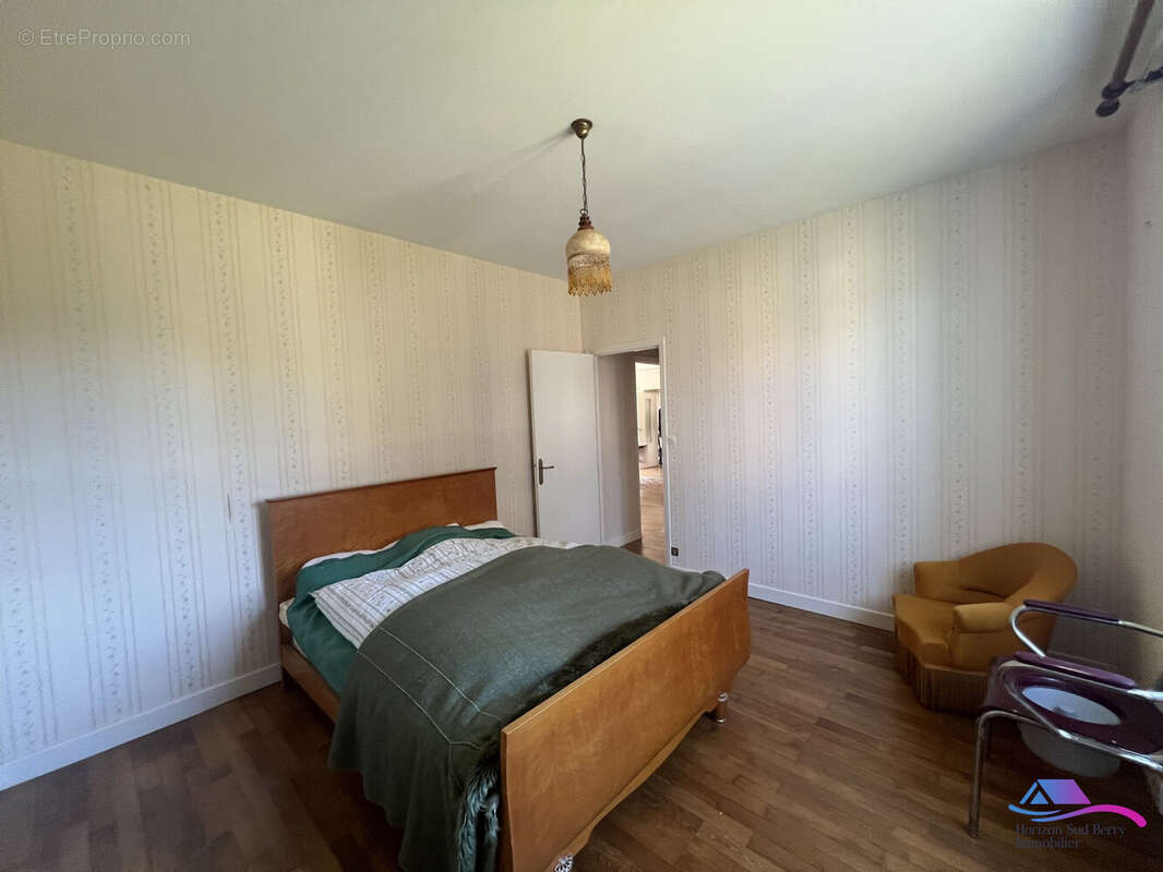 CHAMBRE 1 - Maison à NERET