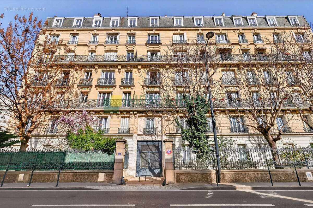 Appartement à COLOMBES
