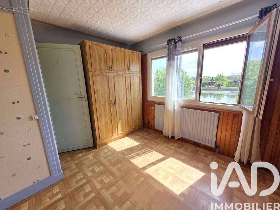 Photo 4 - Maison à JUZIERS