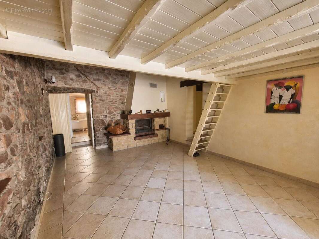 Maison à LE LUC