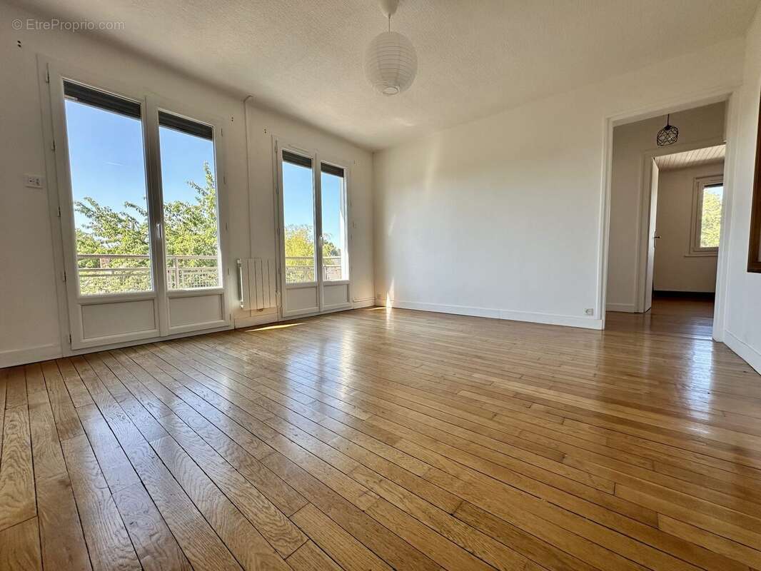 Appartement 64 m² à Le Vaudreuil  - photo 2