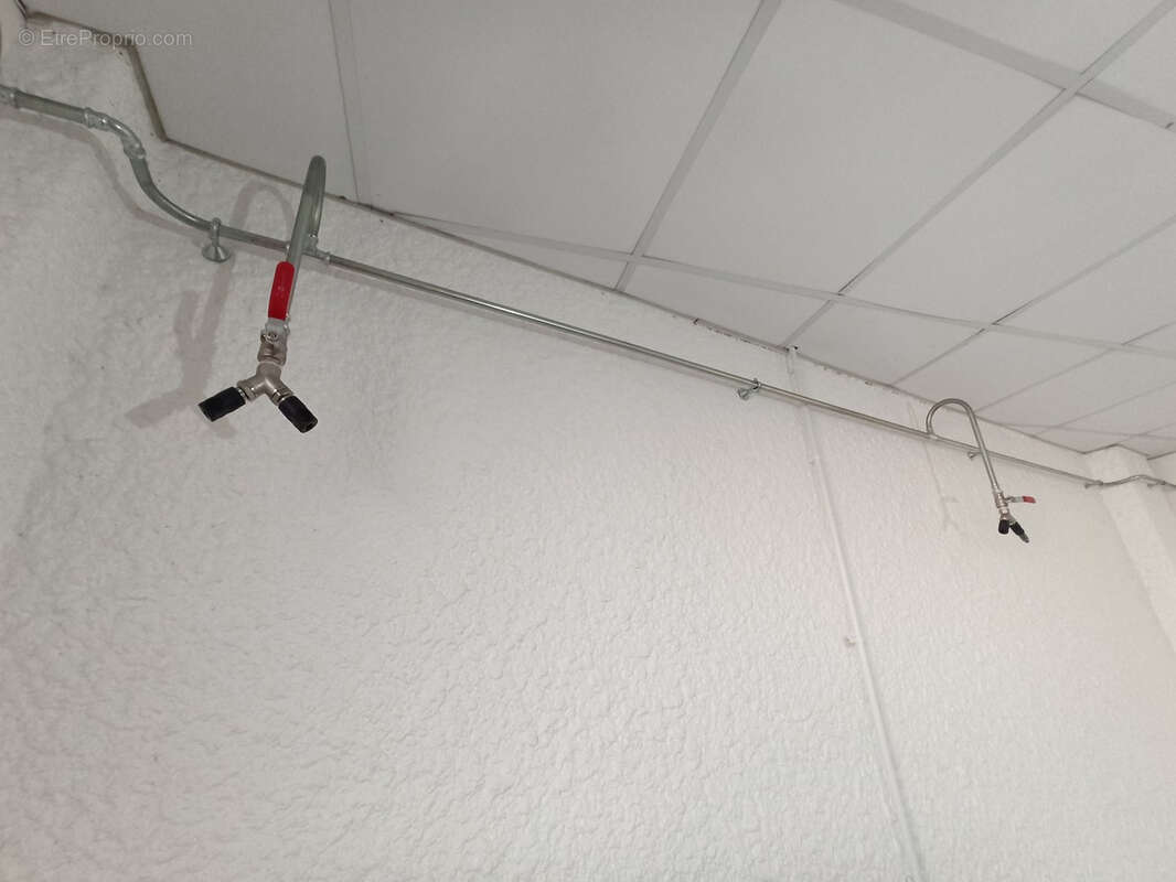 Commerce à SAINT-JUNIEN