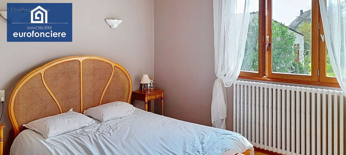 Maison à SAINT-BENOIT-SUR-SEINE