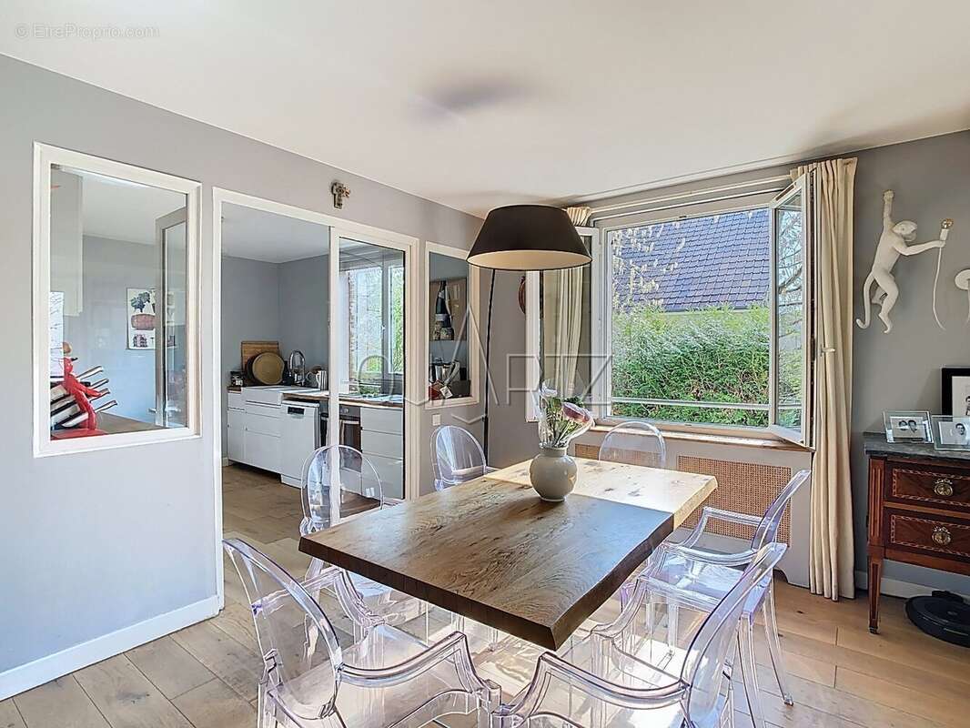 Maison à LE CHESNAY