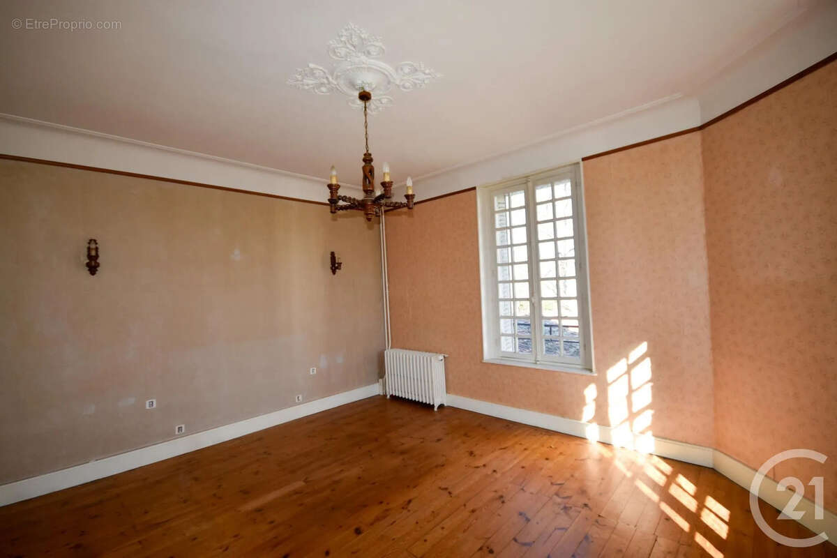 Maison à BRIOUDE