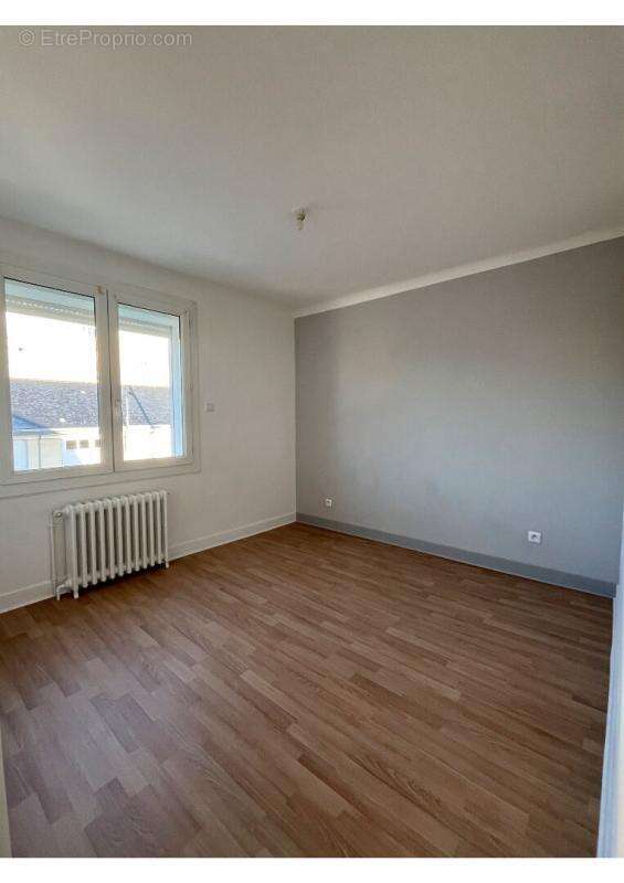 Maison à SABLE-SUR-SARTHE