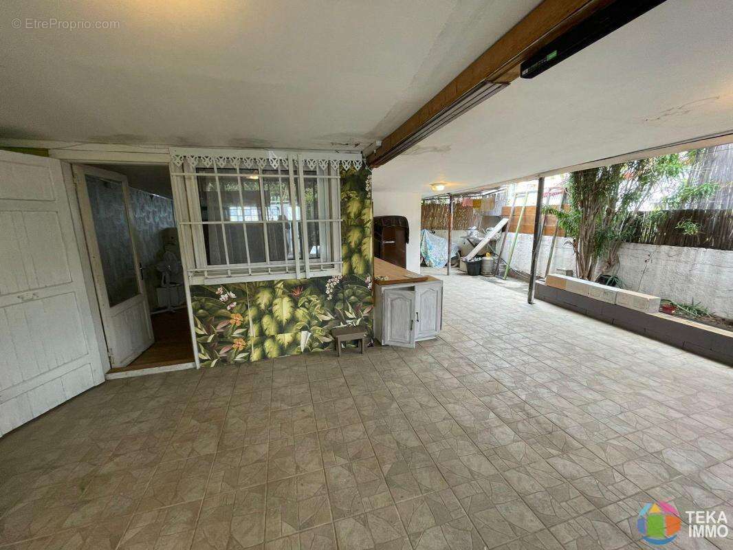 Maison à SAINT-DENIS