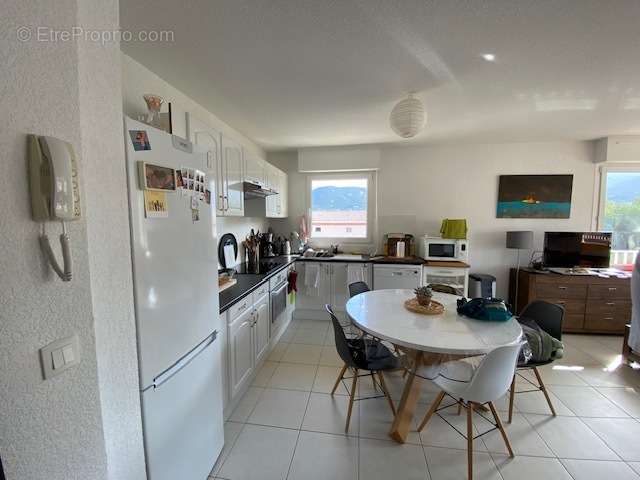 Beau T3 avec terrasse et garage - Calvi centre - photo 6