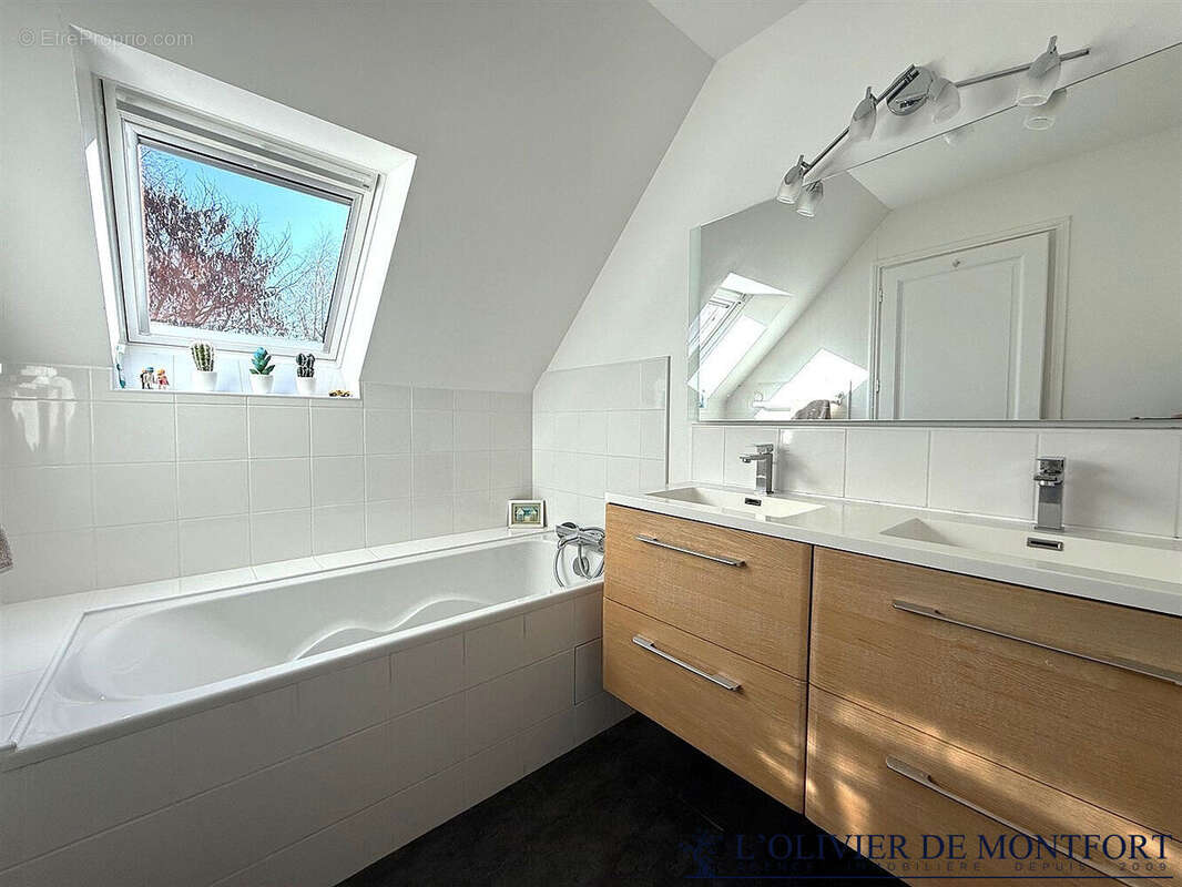 Maison à MONTFORT-L'AMAURY