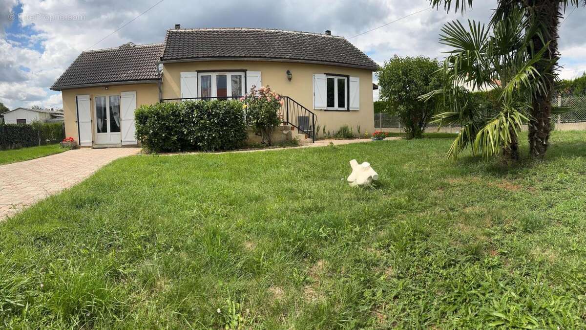 Maison à FERRIERES-EN-GATINAIS