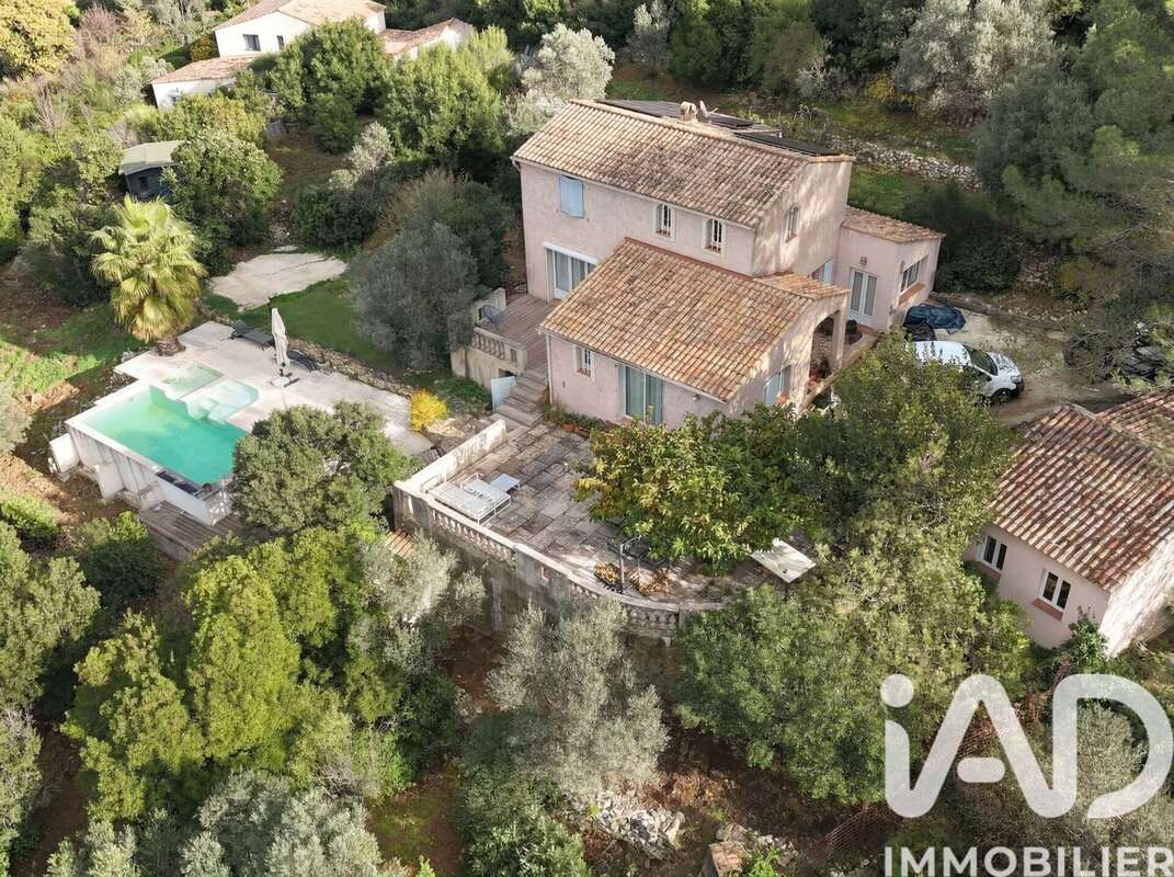 Photo 3 - Maison à SOLLIES-TOUCAS