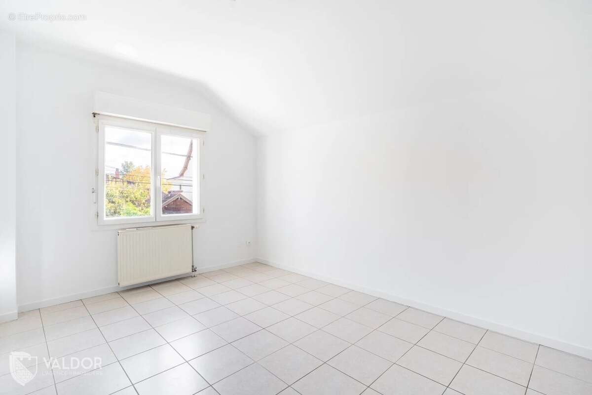 Maison à VILLEFRANCHE-SUR-SAONE