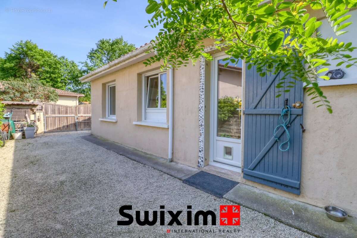 Maison à HOURTIN