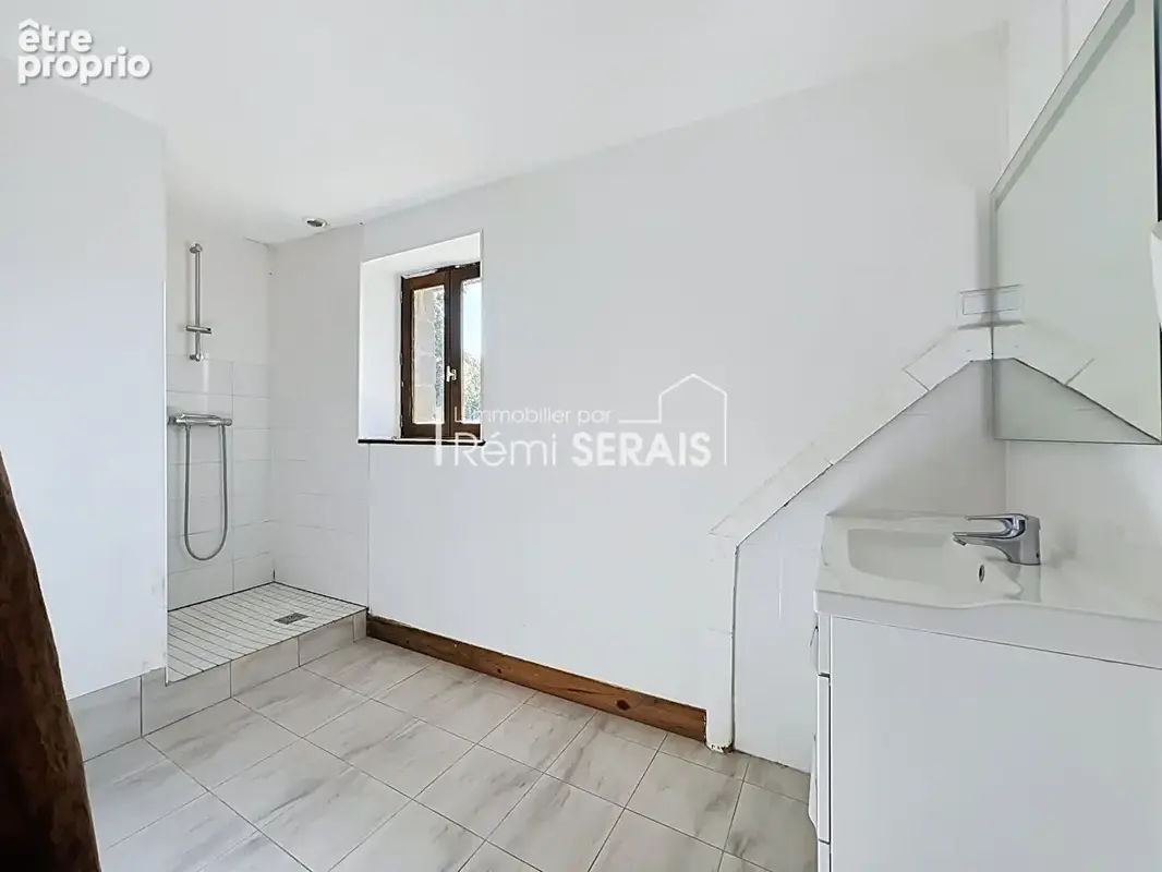 Beau potentiel pour cette maison à rafraîchir près d'Argentan - photo 5
