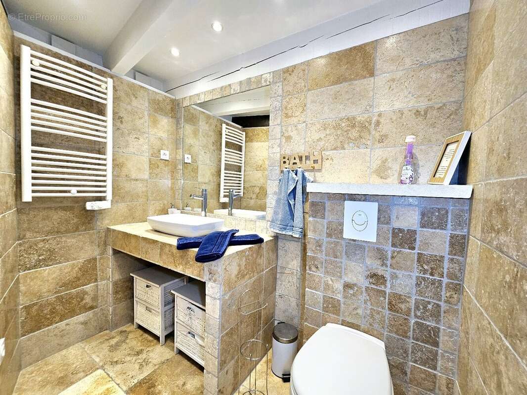 Appartement à ARAMON