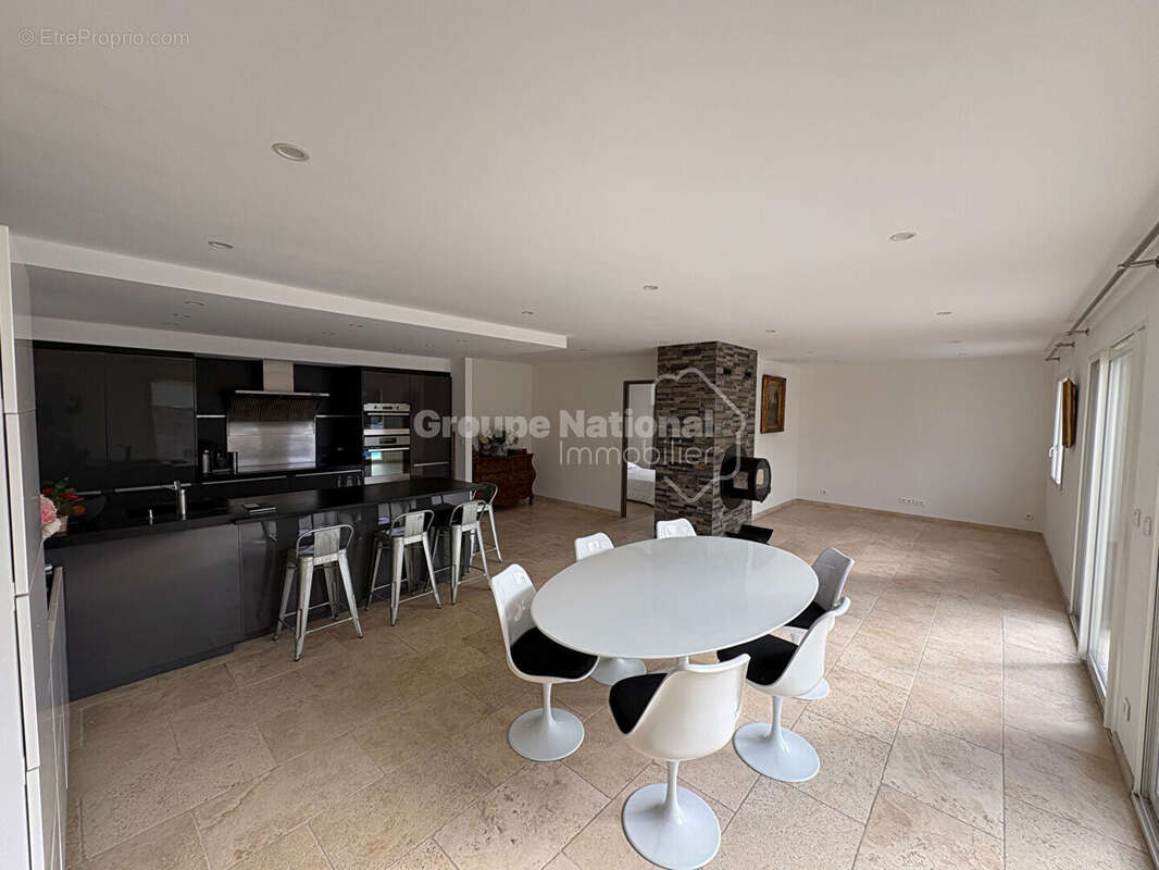 Maison à SAUSSET-LES-PINS