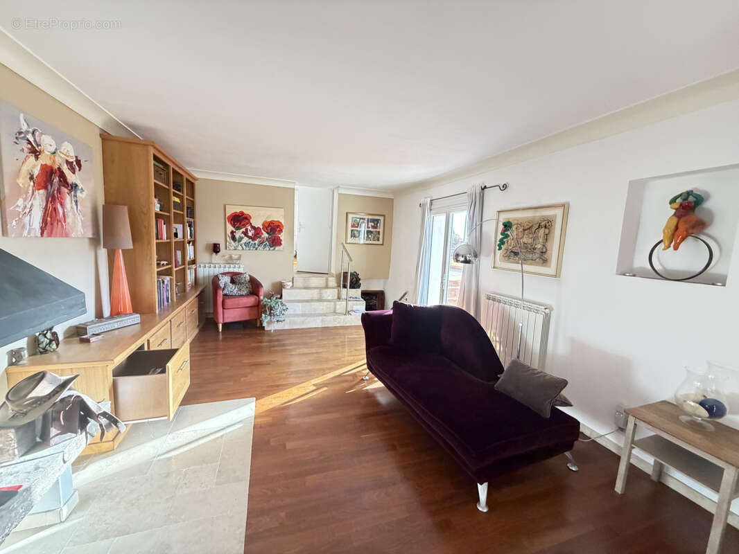 Maison à VILLECROZE